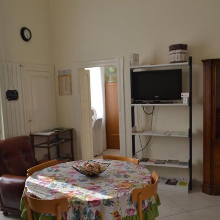 Angiulli 50 Apartment Bari Ngoại thất bức ảnh